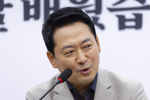 민주당 따라하는 장동혁?…‘정청래식 승부수’에 다시 불붙는 사퇴론