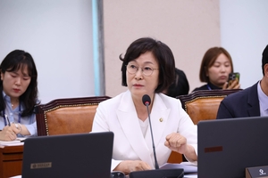 “중국에 다 넘어갈 판…반도체 공정 원료 ‘형석’, 핵심광물 지정해야”