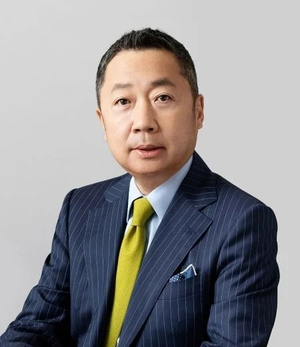 두산 주가 13배 뛰자 박정원 보수 455억…재계 총수 1위