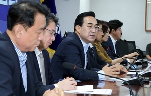 박홍근 기획처장관 “내년 초과세수, 중기 전망보다 100조 더 늘 것”