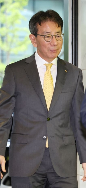 ‘5.8兆·44%’ 남긴 양종희...이재근 앞에 놓인 KB의 ‘기준선