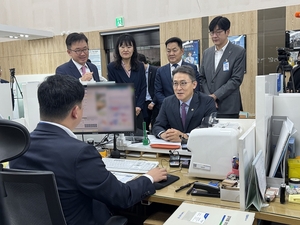 권대영도 ‘국민성장펀드’ 투자자로…2차 판매 첫날 직접 가입