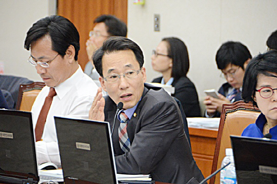 8면-이원욱의원