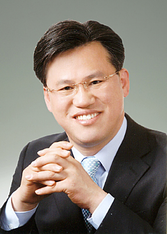 8면-서진웅