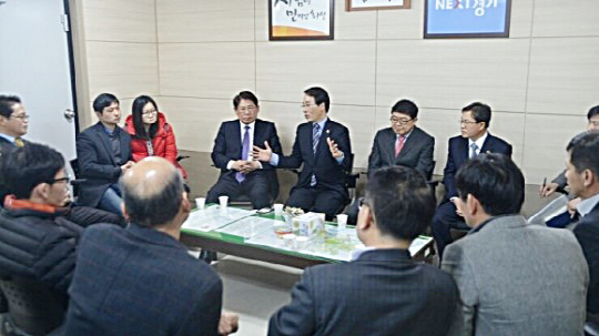 8면-이원
