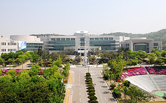 8-화성시청 전경