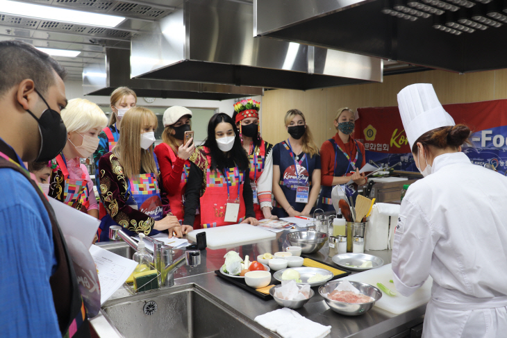 세종대 외국인한식체험사진