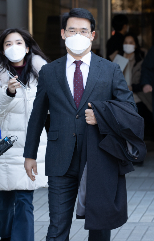 '사법행정권 남용' 신광렬 판사 2심도 무죄