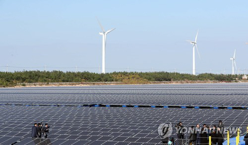 새만금 수상태양광 발전소. 사진=연합뉴스