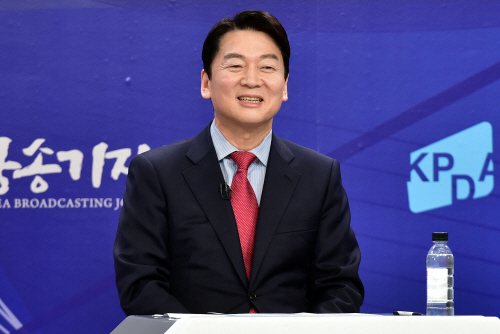 2021031701000821400034921