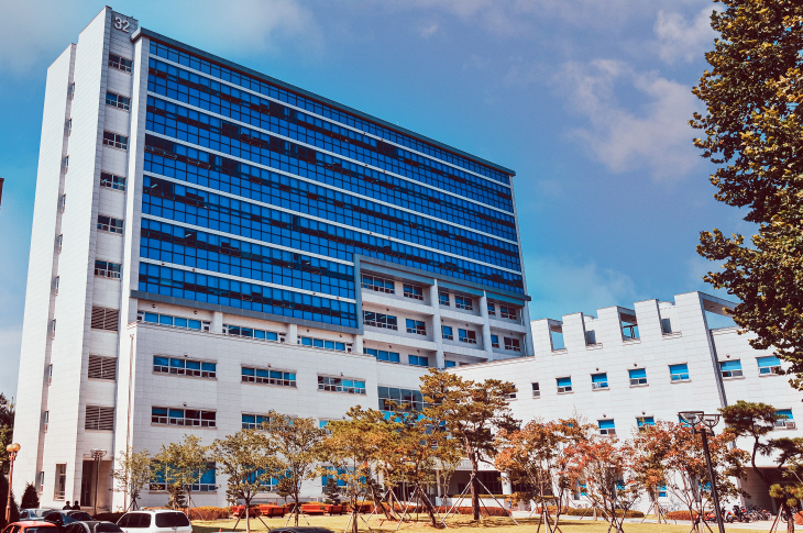 서울과기대_프론티어관_전경