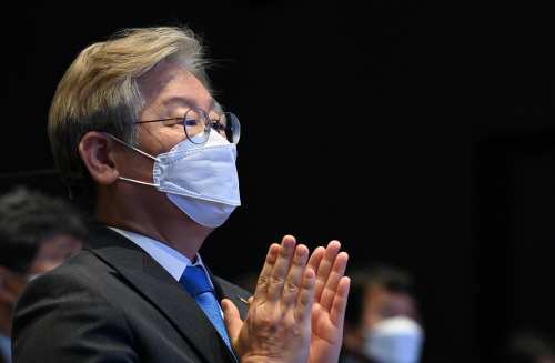 2021042601001223700052441