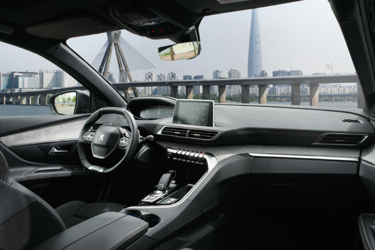 이미지3_뉴 푸조 5008 SUV 인테리어