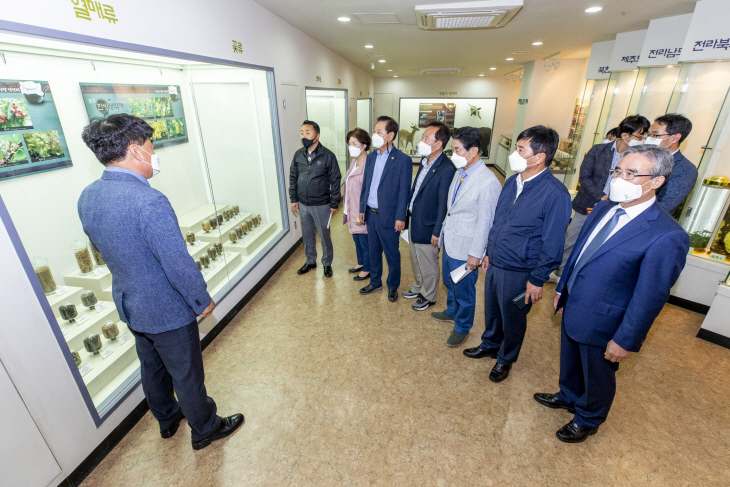 농수산위원회 봉화약용작물연구소 현지확인