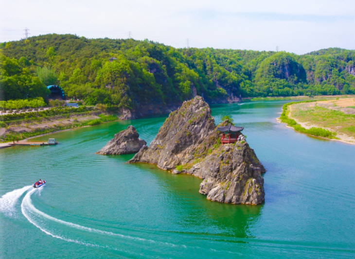 단양군 도담삼봉 모습