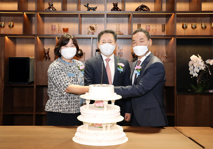 2021062001000861400036451