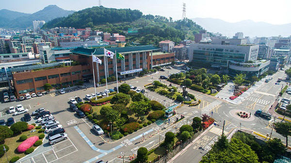 김해시 1인 창조기업 지원센터···입주기업 투자유치 성공