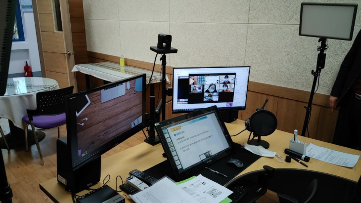 온라인공동교육과정거점센터온라인 스튜디오 모습
