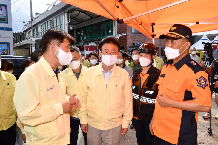 이철우 도지사, 영덕시장 화재현장