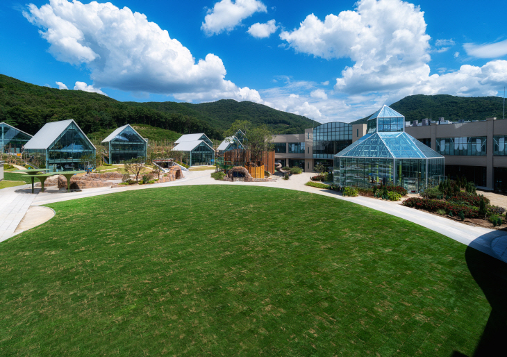 2021090601000215300008421