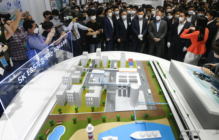 2021090901000327000012701