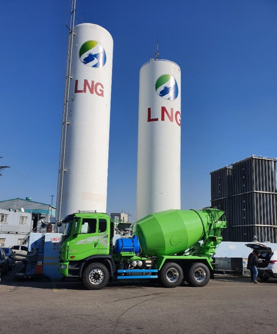 2021092401000894200037721