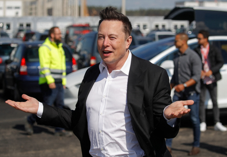 FILES-GERMANY-AUTOMOBILE-TESLA-MUSK