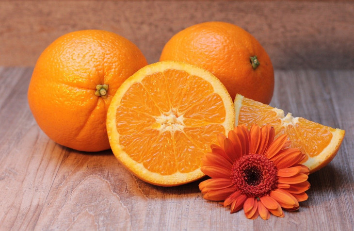 oranges-ge3827a7a5_1280.jpg