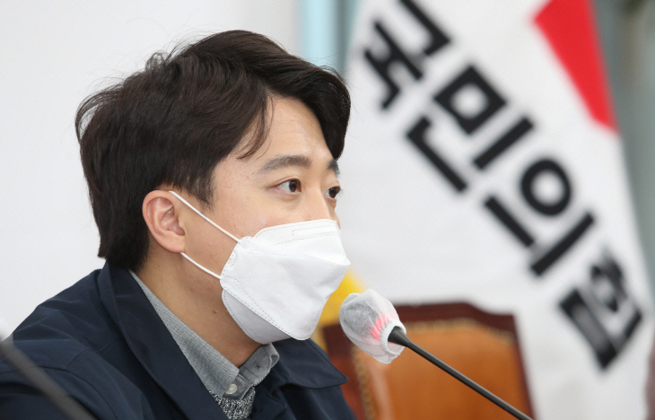 2021122101000858700035671