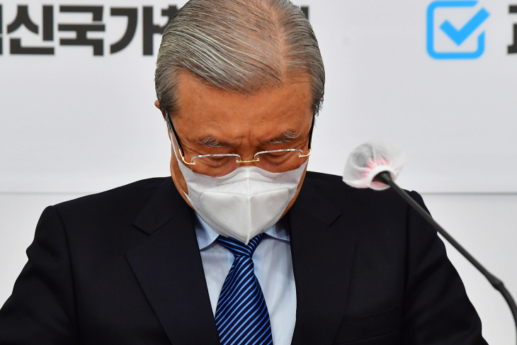 2022010301000066300002541