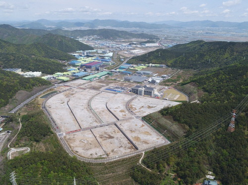 2022020301000077700003081