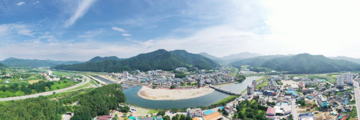 군민이 살기좋은 행복한 도시환경 조성청송읍전경