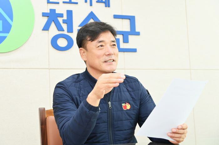 윤경희 청송군수