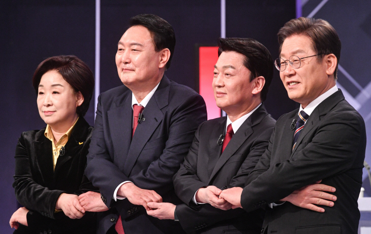 2022030201000092800003601