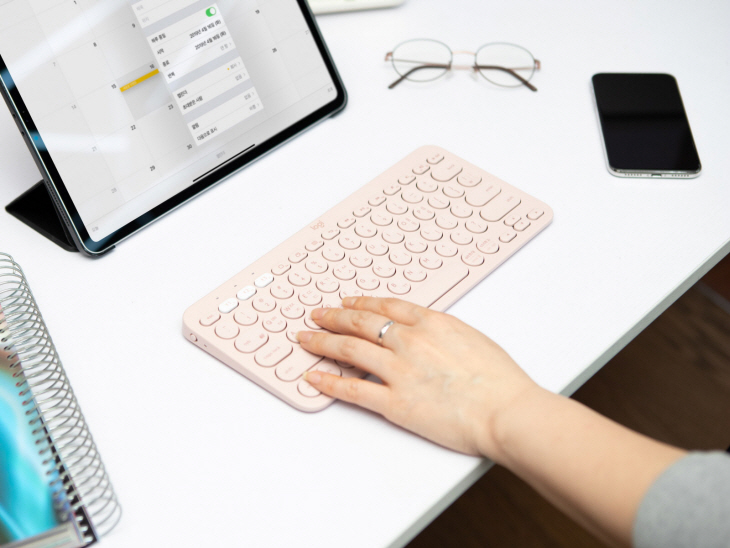 로지텍 ‘K380’