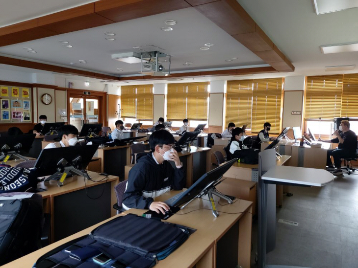 웹툰창작체험관 공모사업 선정