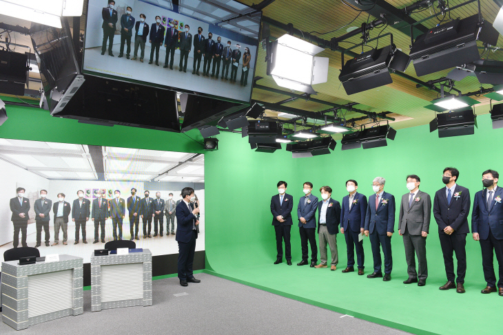 2022042901001233800052141