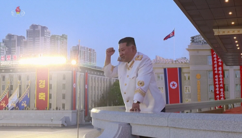 김정은 '엄지 척'