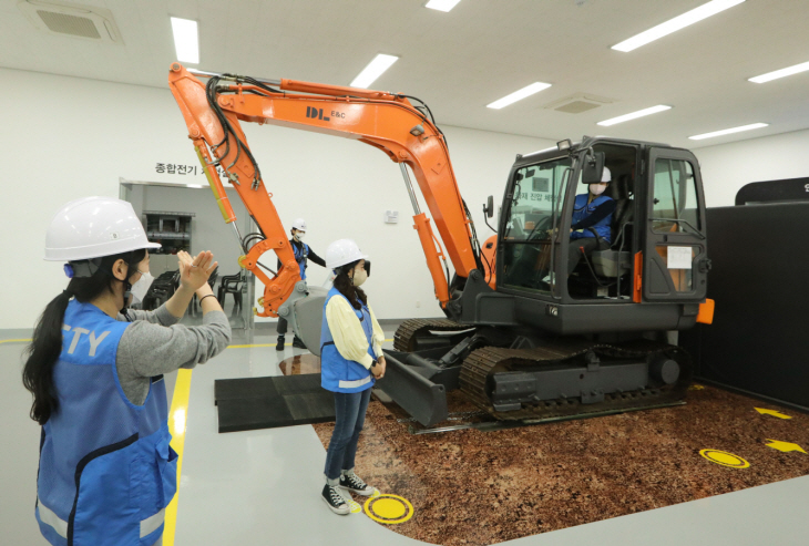DL이앤씨 신입사원 안전체험교육 (2)