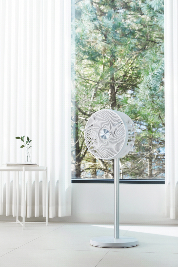 [첨부이미지 03] SK매직, 인공지능 써큘레이터_제품 연출이미지