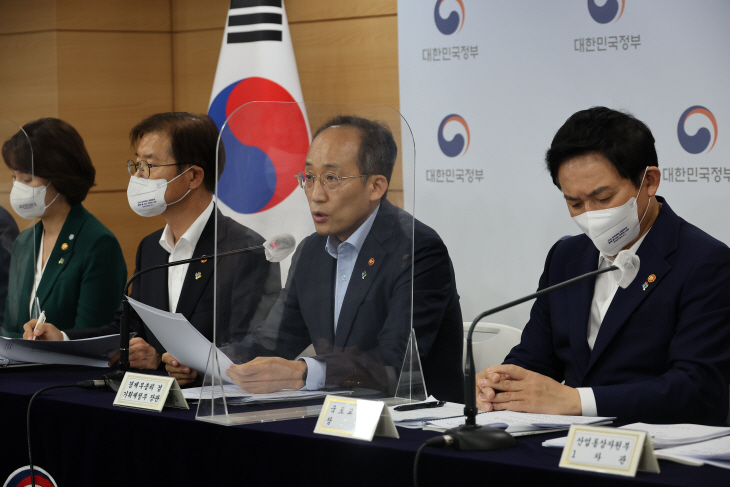 2022061601000583200024081