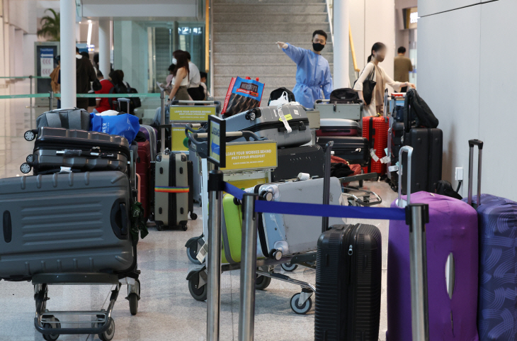 입국 전 코로나 검사 폐지 유력<YONHAP NO-3495>