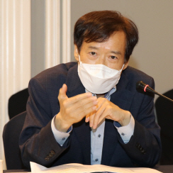 8김홍근3