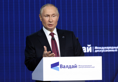 UKRAINE-CRISIS/PUTIN