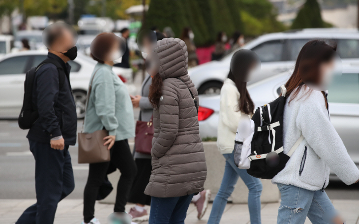 출근
