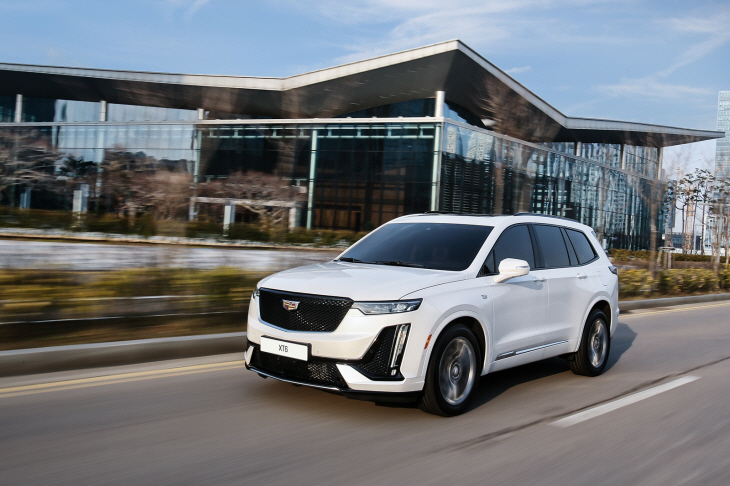 캐딜락_XT6