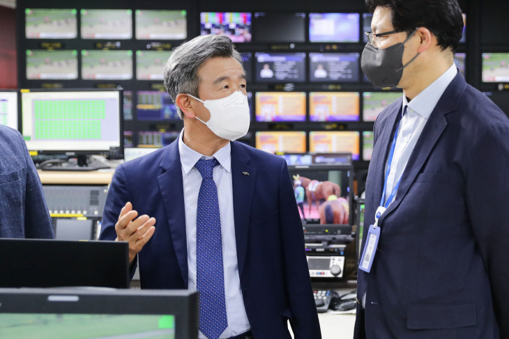 한국마사회 국제방송센터와  정기환 회장