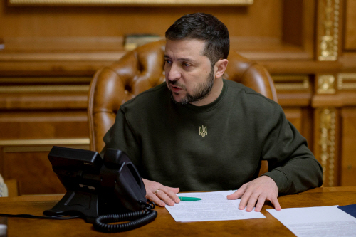 UKRAINE-CRISIS/ZELENSKIY-BIDEN