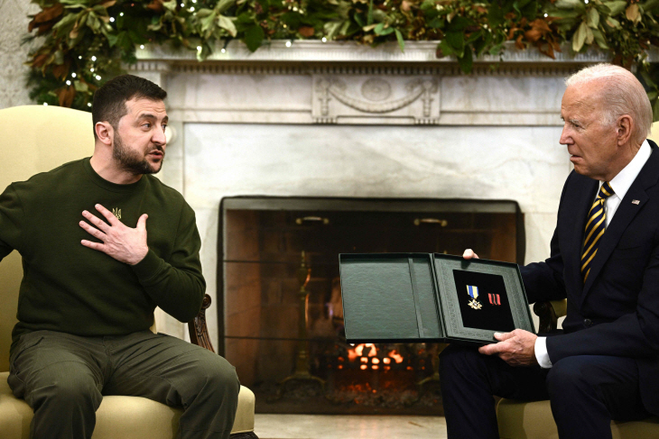 US-UKRAINE-RUSSIA-DIPLOMACY-BIDEN-ZELENSKY