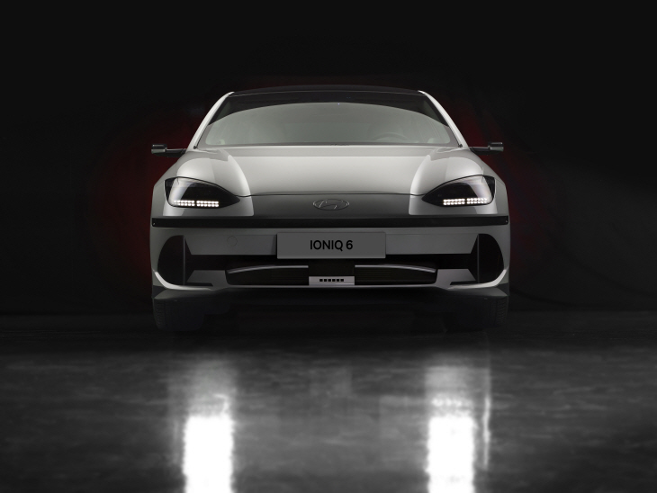 IONIQ 6 01